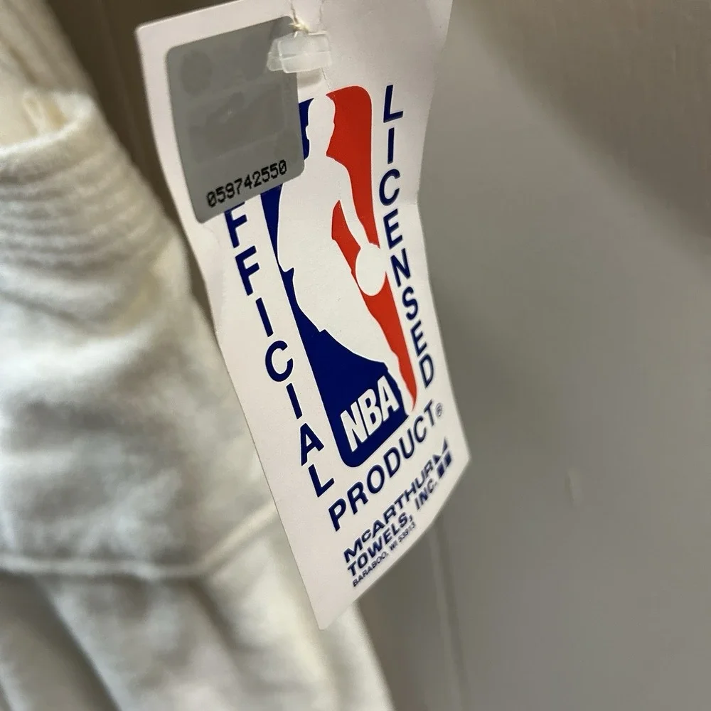 Vintage Chicago Bulls Bath Robe McArthur Towels White Deadstock New with Defects